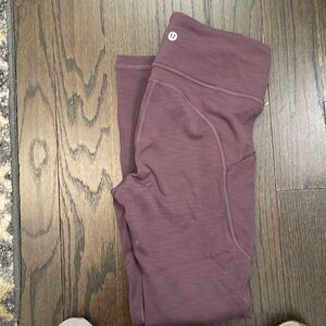 Lulu Lemon cropped leggings with pockets